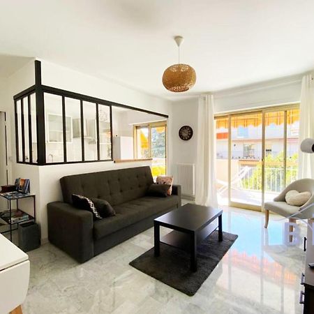 Bright Flat Near To The Beach & Harbor سا لُرون دو فار المظهر الخارجي الصورة