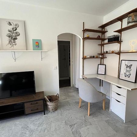 Bright Flat Near To The Beach & Harbor سا لُرون دو فار المظهر الخارجي الصورة