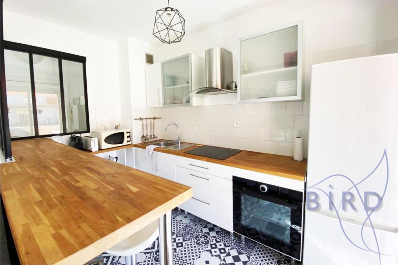 Bright Flat Near To The Beach & Harbor سا لُرون دو فار المظهر الخارجي الصورة