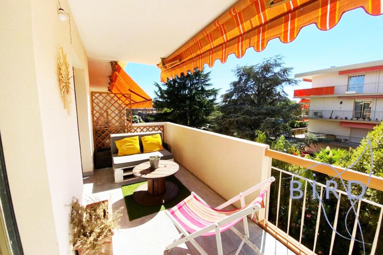Bright Flat Near To The Beach & Harbor سا لُرون دو فار المظهر الخارجي الصورة