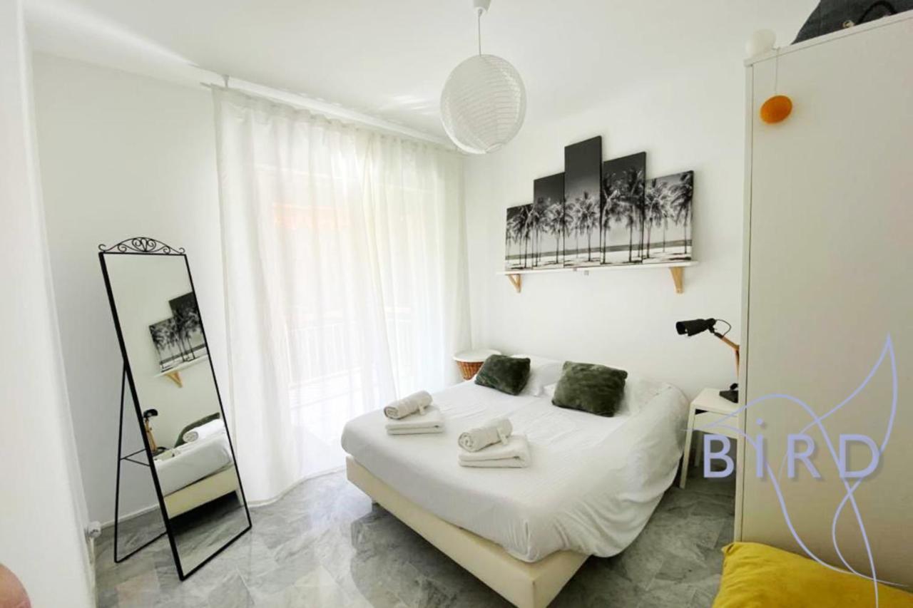 Bright Flat Near To The Beach & Harbor سا لُرون دو فار المظهر الخارجي الصورة