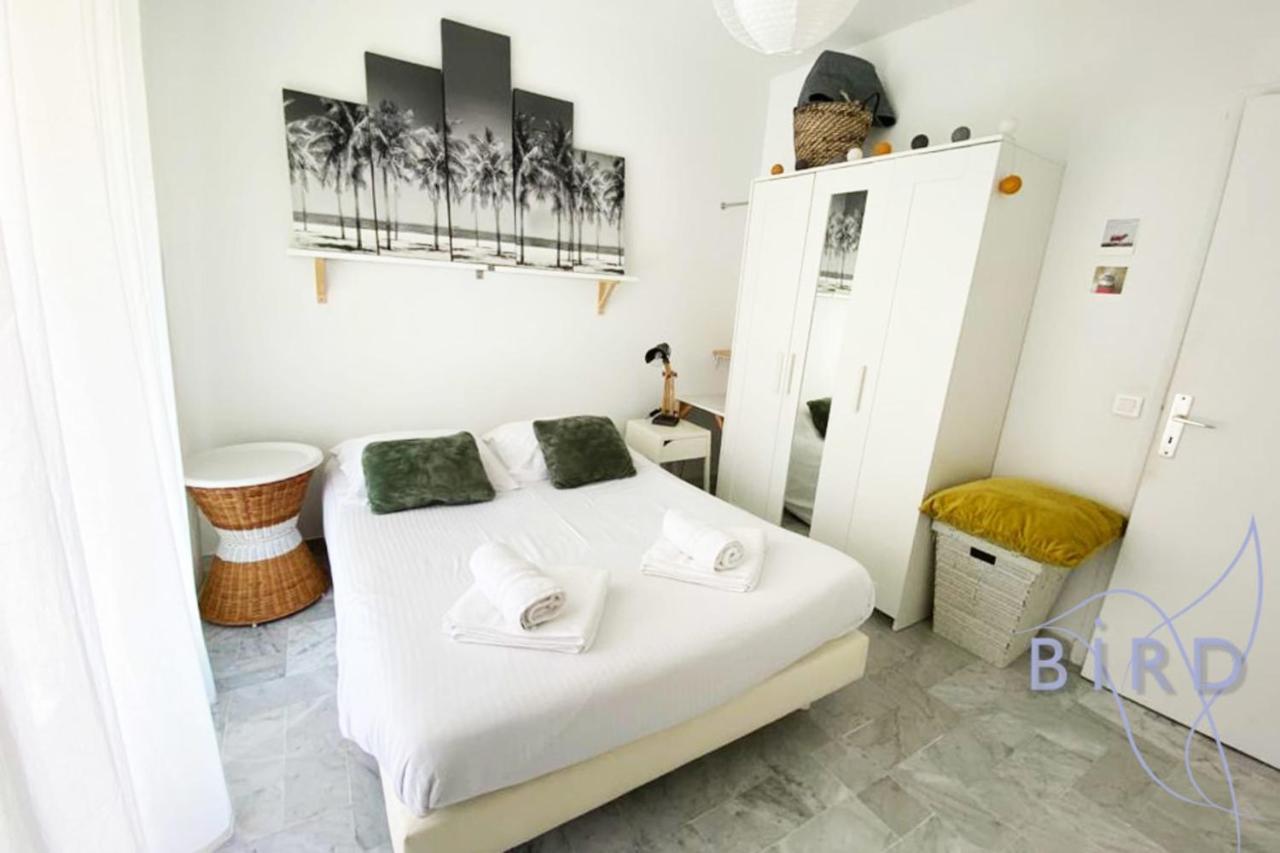 Bright Flat Near To The Beach & Harbor سا لُرون دو فار المظهر الخارجي الصورة