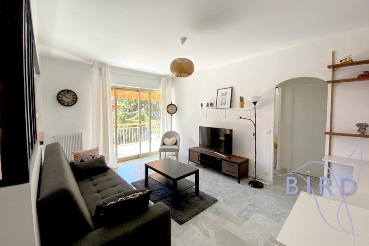 Bright Flat Near To The Beach & Harbor سا لُرون دو فار المظهر الخارجي الصورة