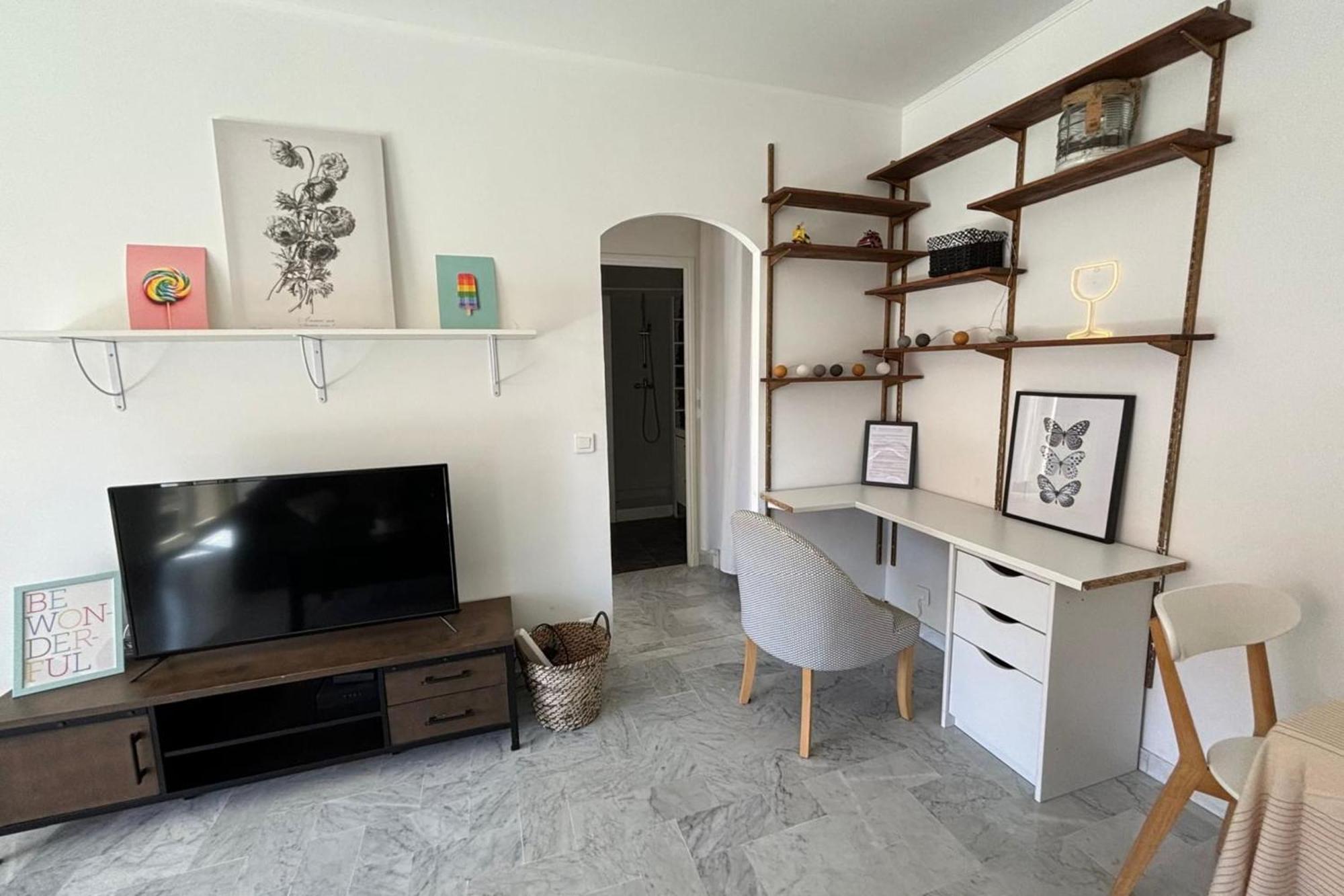 Bright Flat Near To The Beach & Harbor سا لُرون دو فار المظهر الخارجي الصورة